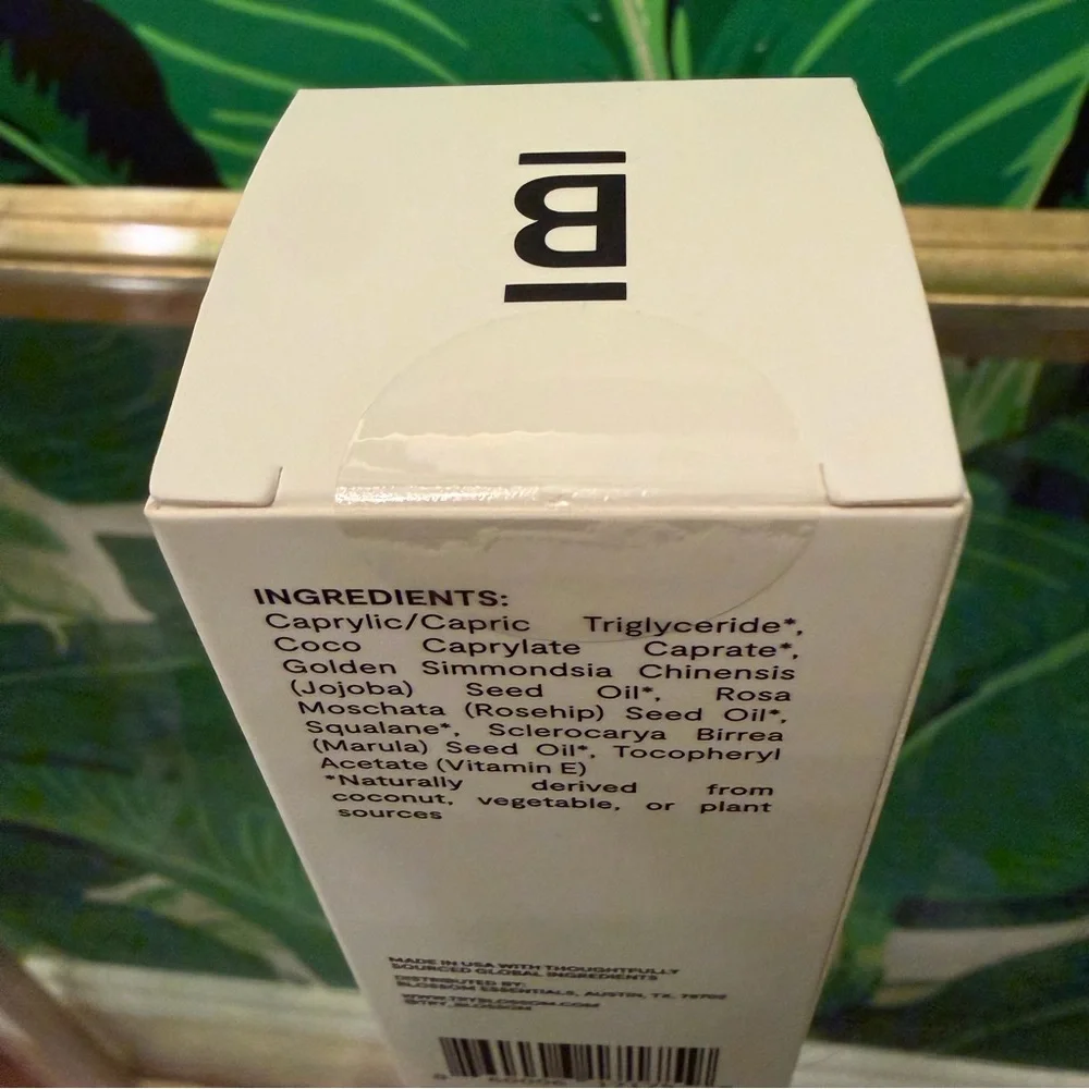 Blossom Essentials Hydration Oil Marula + Golden Jojoba NWT